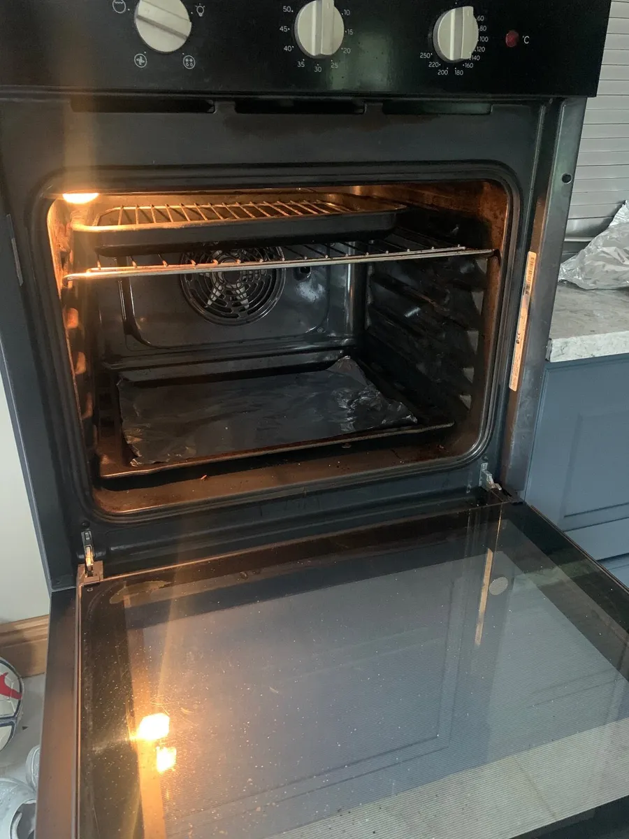 Electric oven - Image 2