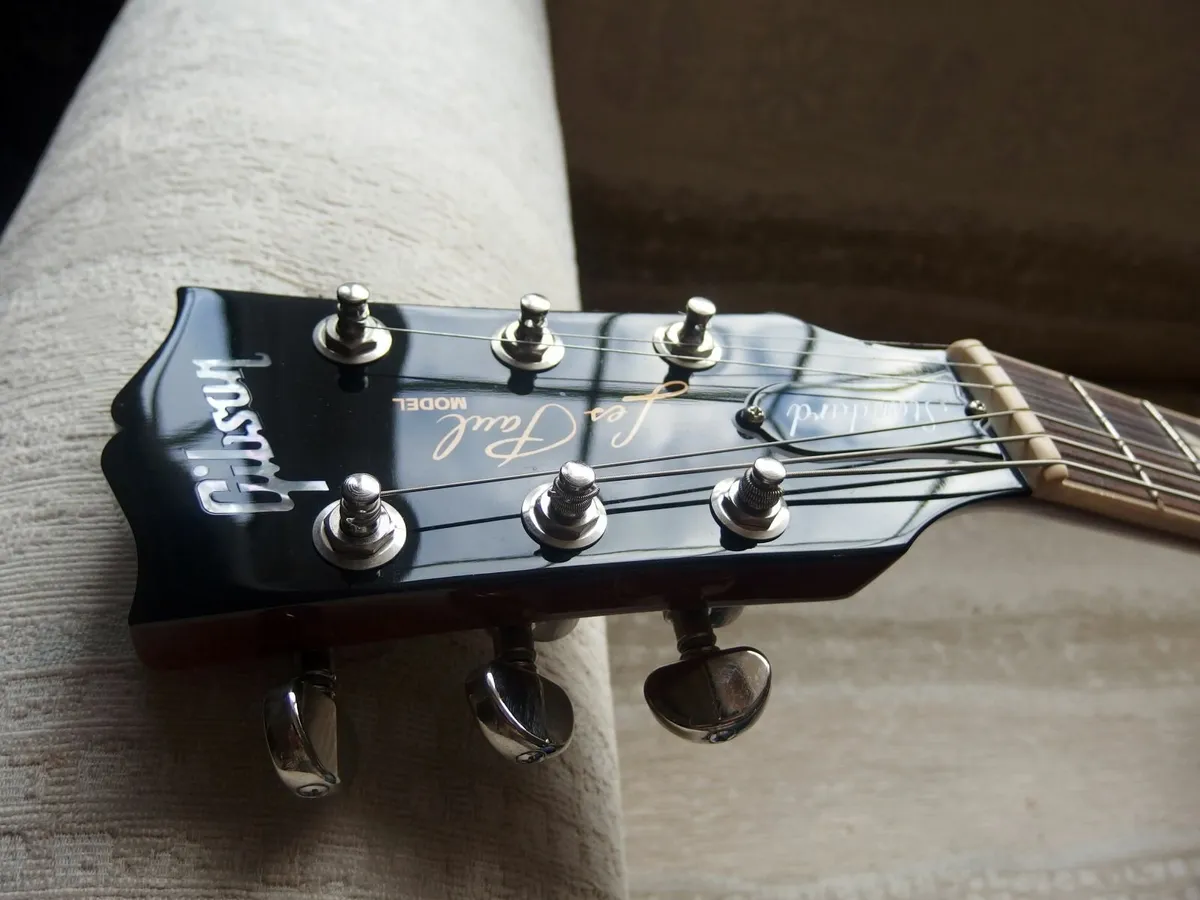 Gibson Les Paul Classic Honeyburst - Image 1