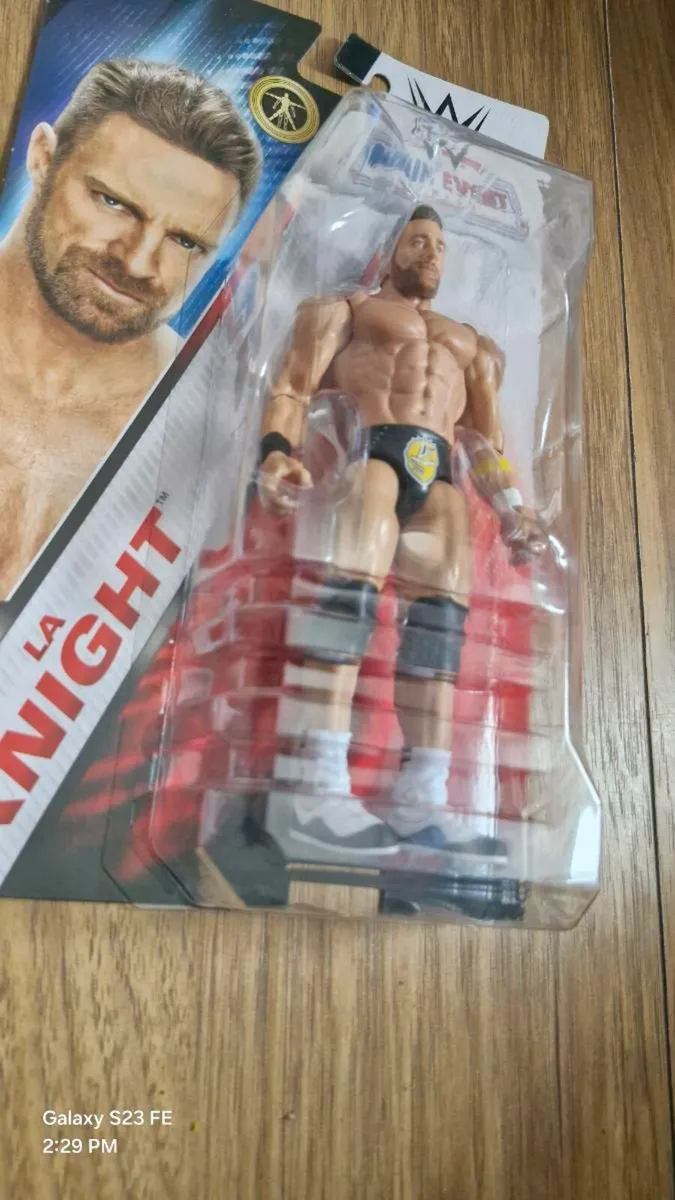 WWE Ultimate Edition Action Figure Series 23 LA Kn - Image 4