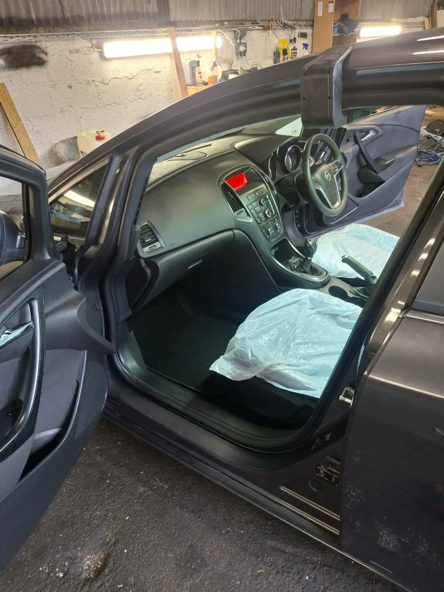 Opel astra price negotiable within reason - Image 4