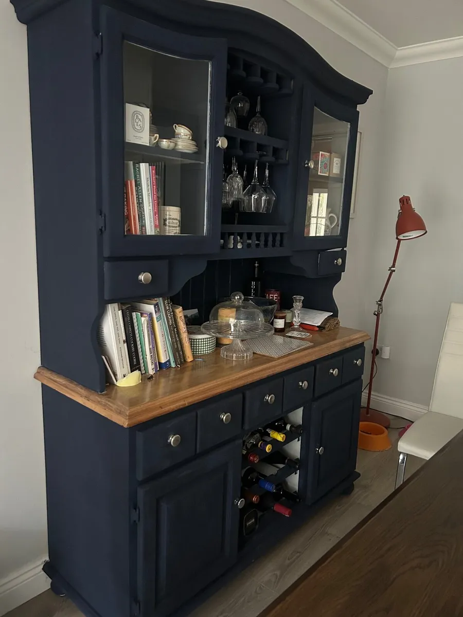 Dresser - Image 1