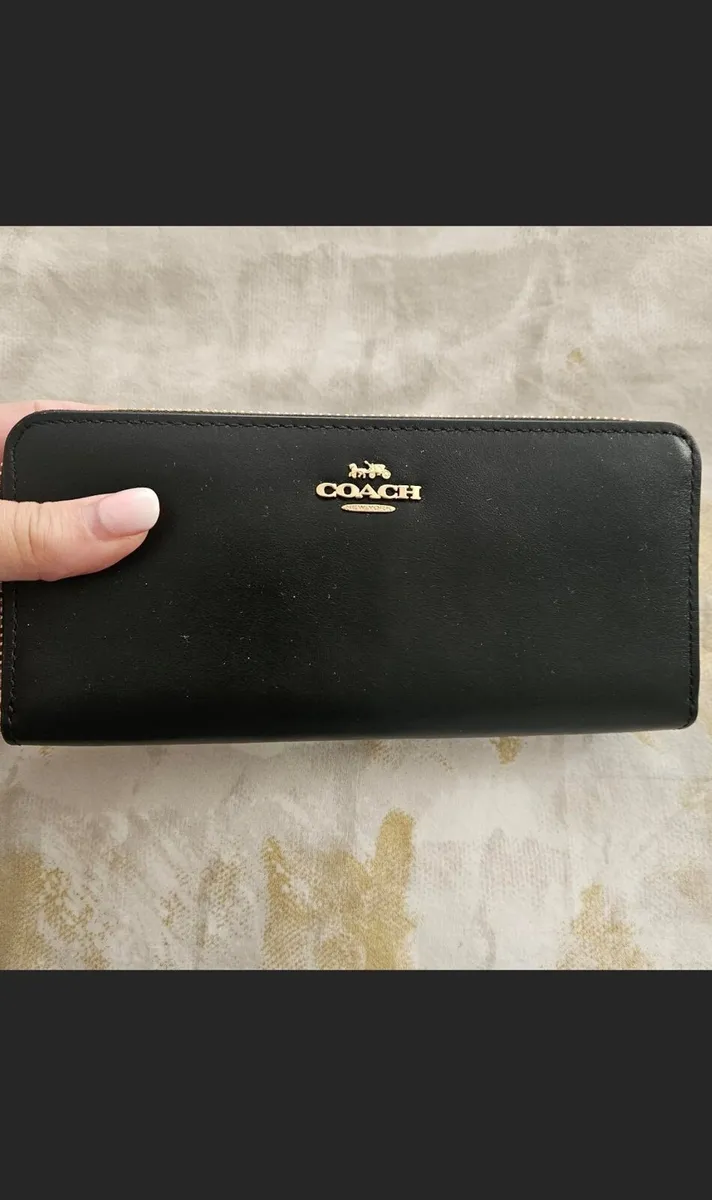 Coach wallet 1 - Image 1