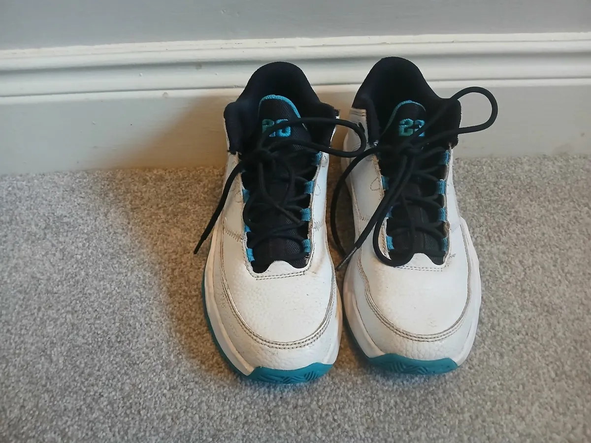 Jordan shoes - Image 2