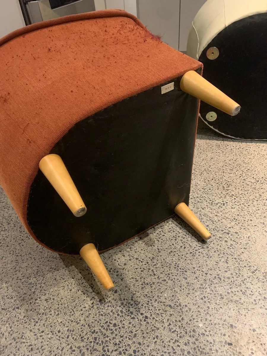 Three Bucket seats - Image 4