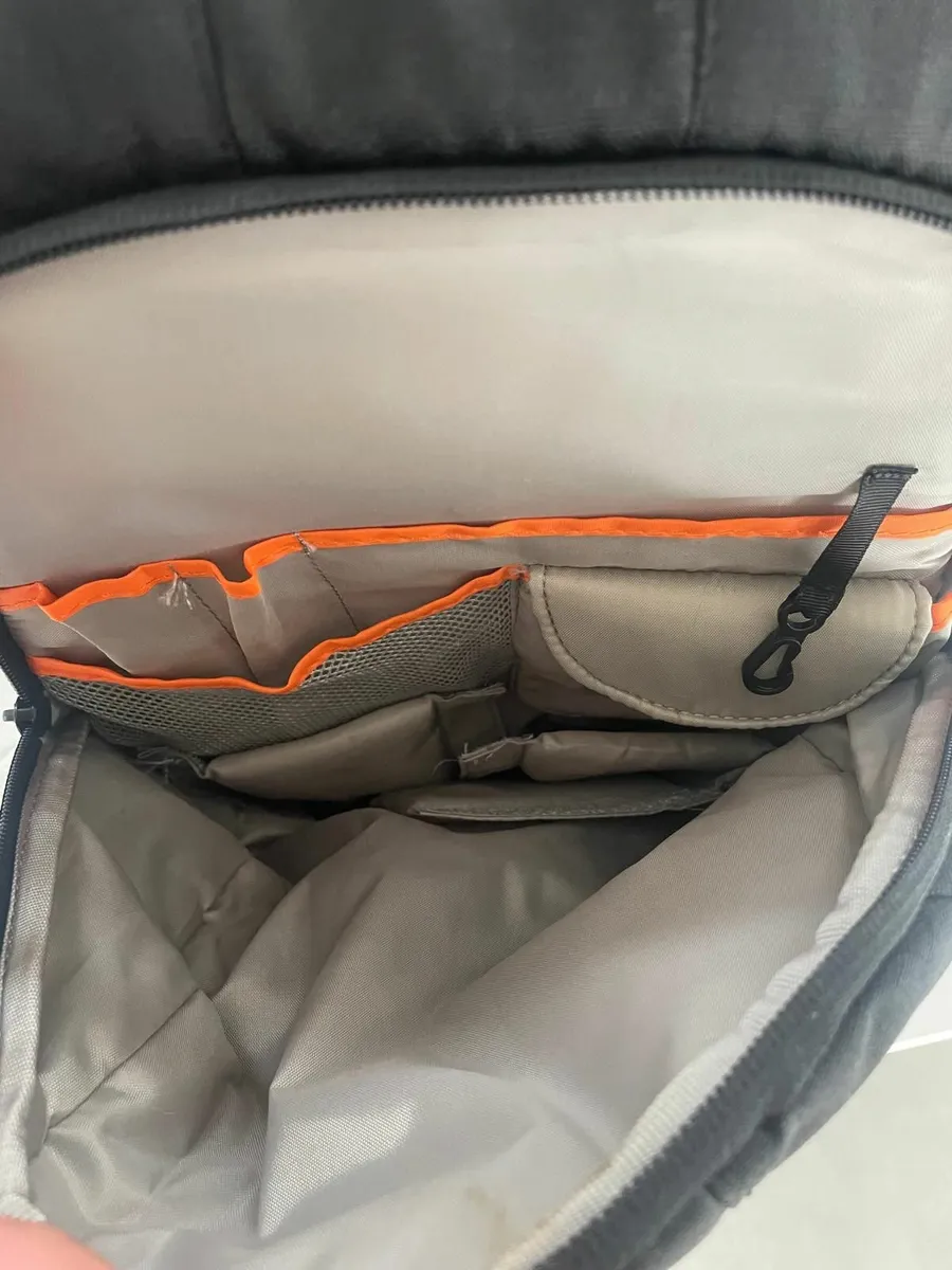 Lowepro Camera backpack - Image 4