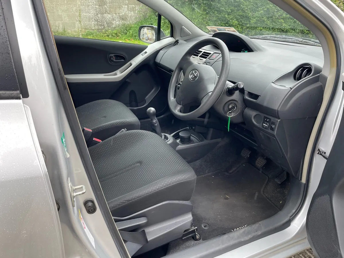 Toyota Yaris Sport *81,000km NCT 10/26* - Image 4