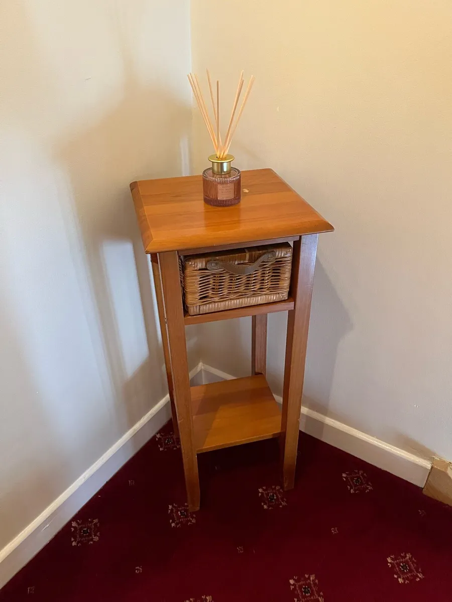 Side board and lamp tables - Image 2