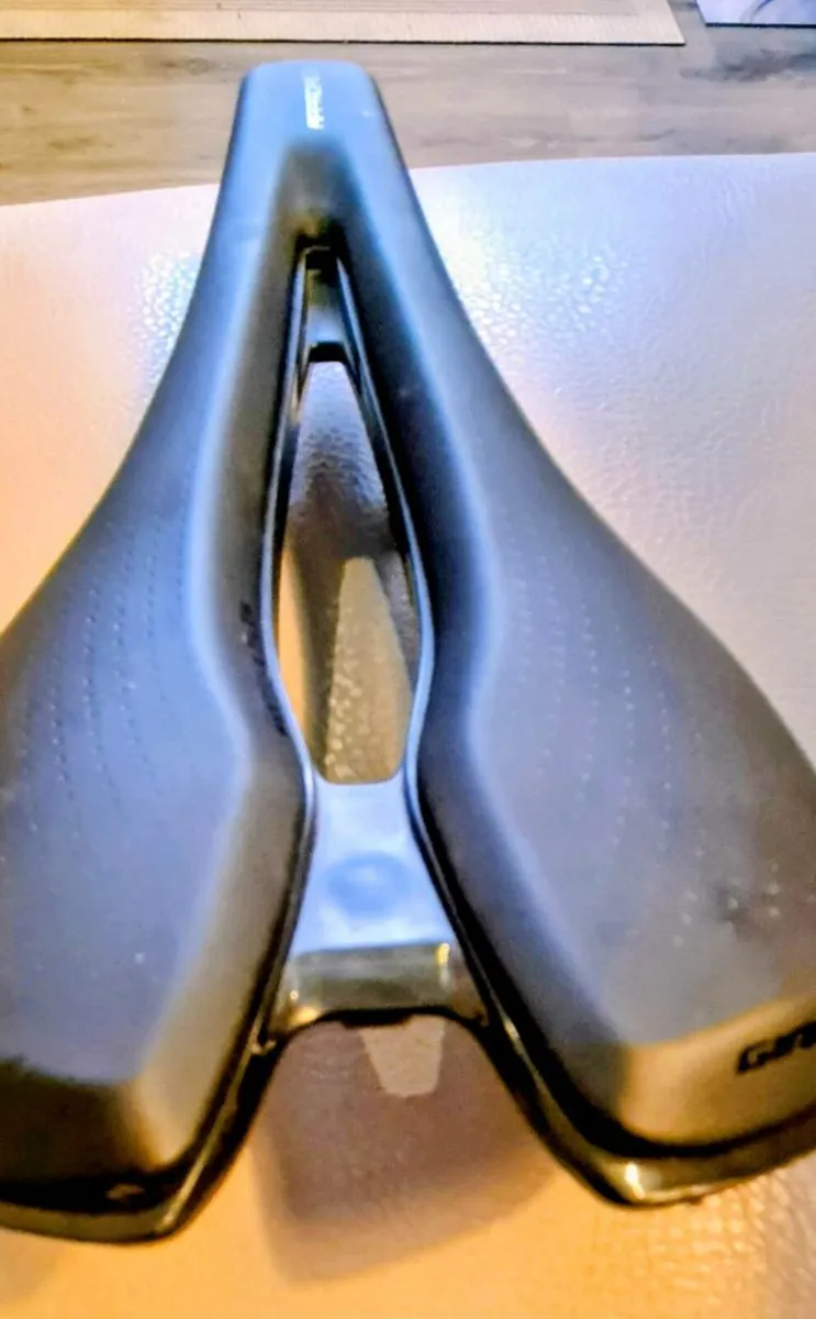 Bike saddles - Image 1