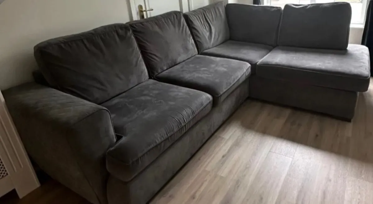 Couch - Image 1