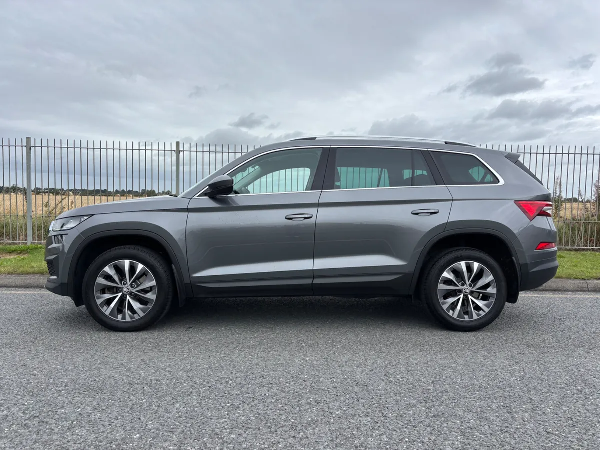 STUNNING 2022 KODIAQ 2.0TDI 7 SEAT DSG - Image 2