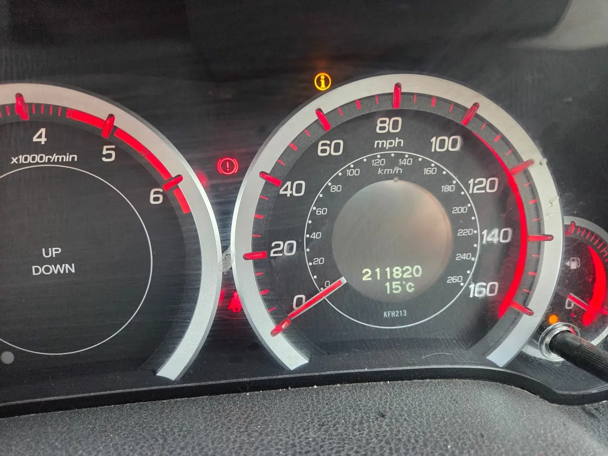 Honda Accord 2009 - Image 3