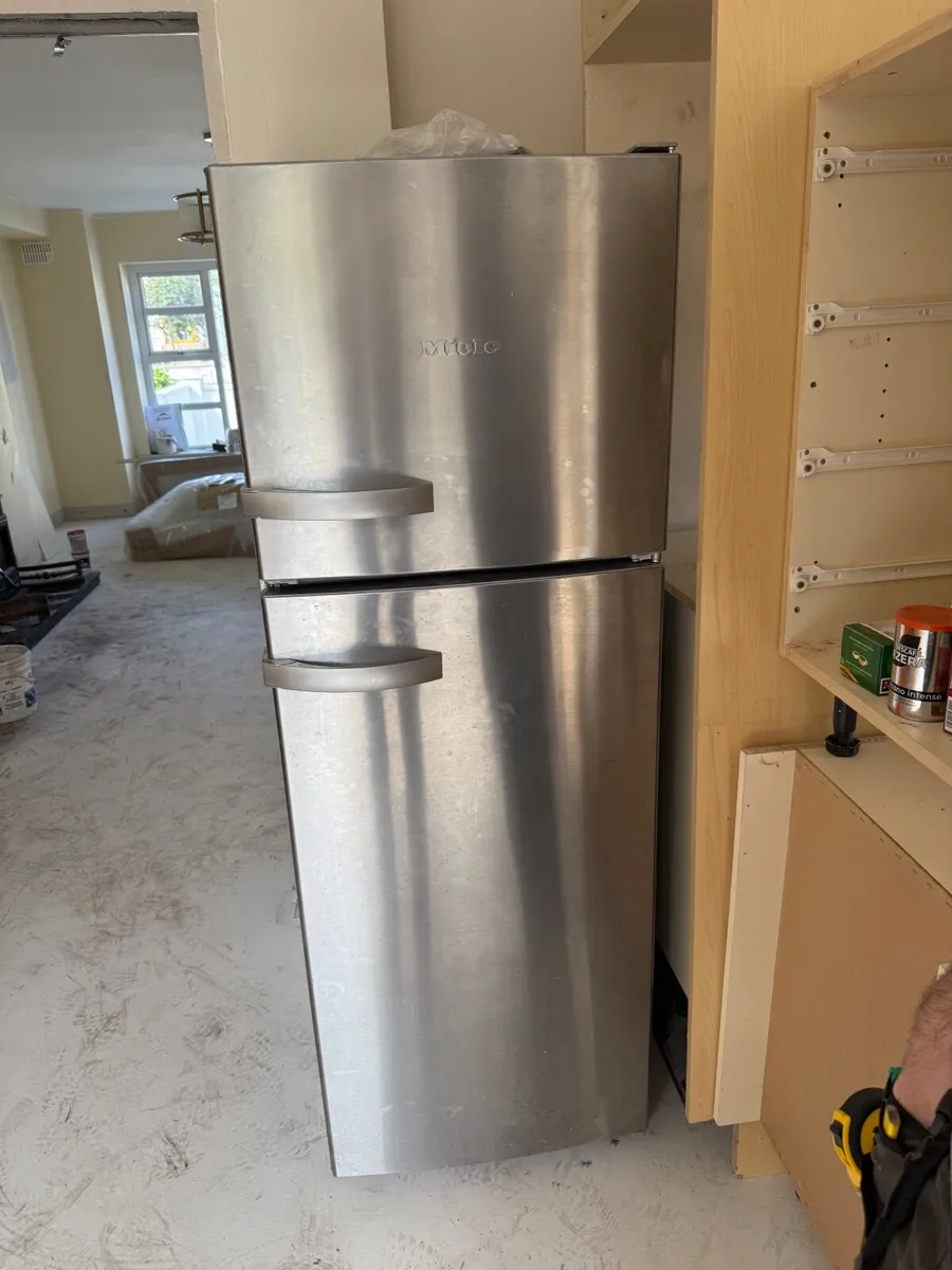 Fridge freezer - Image 1