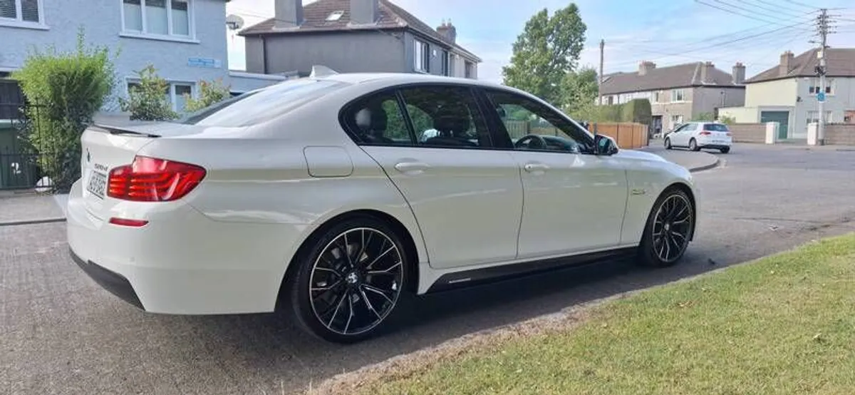 2014 Bmw 5-series - Image 4