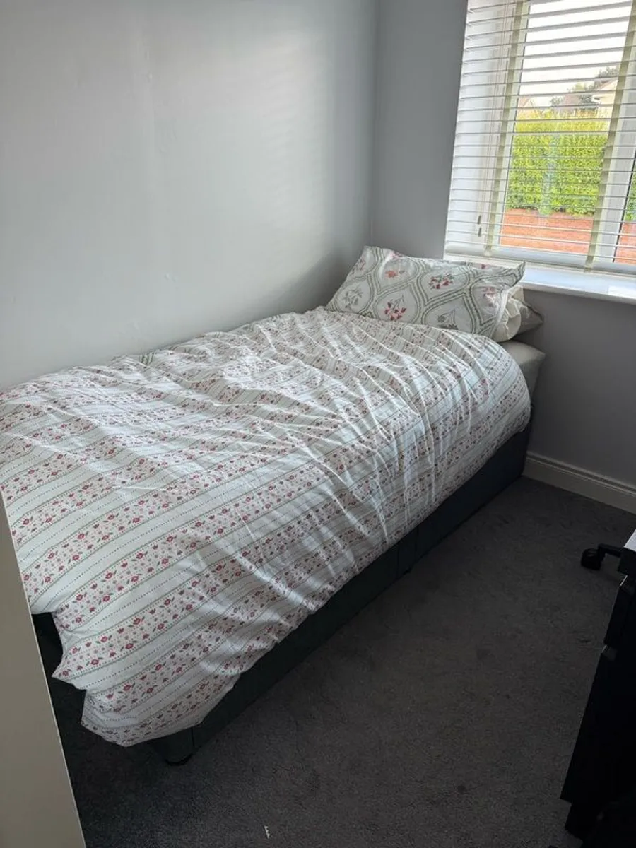 Single Bed - Image 2