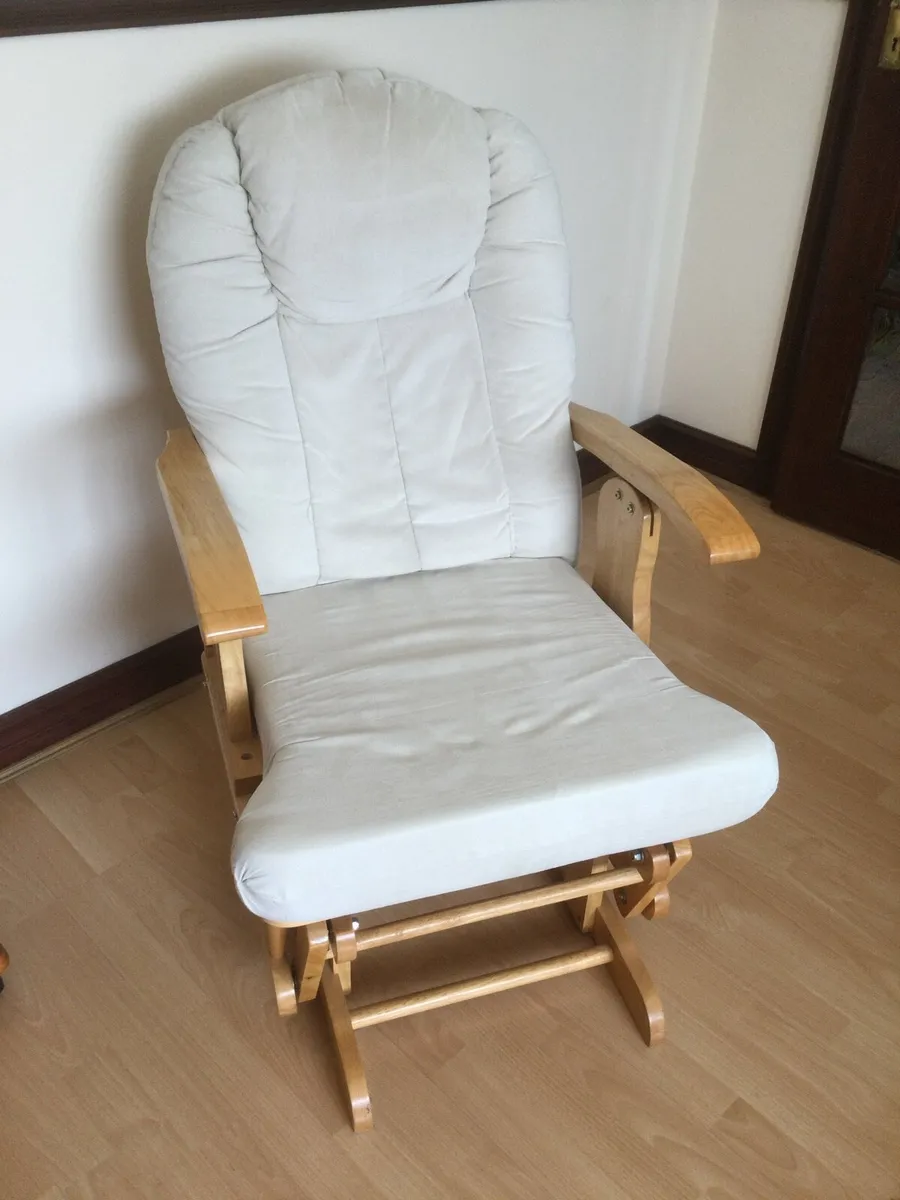 Cosatto Reclining Chair in Excellent Condition - Image 4