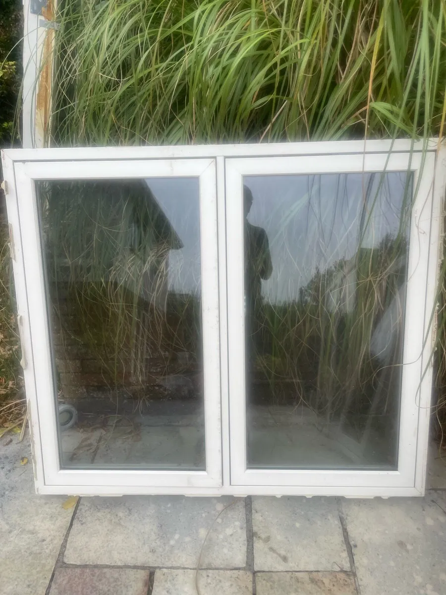 Windows and patio door - Image 2