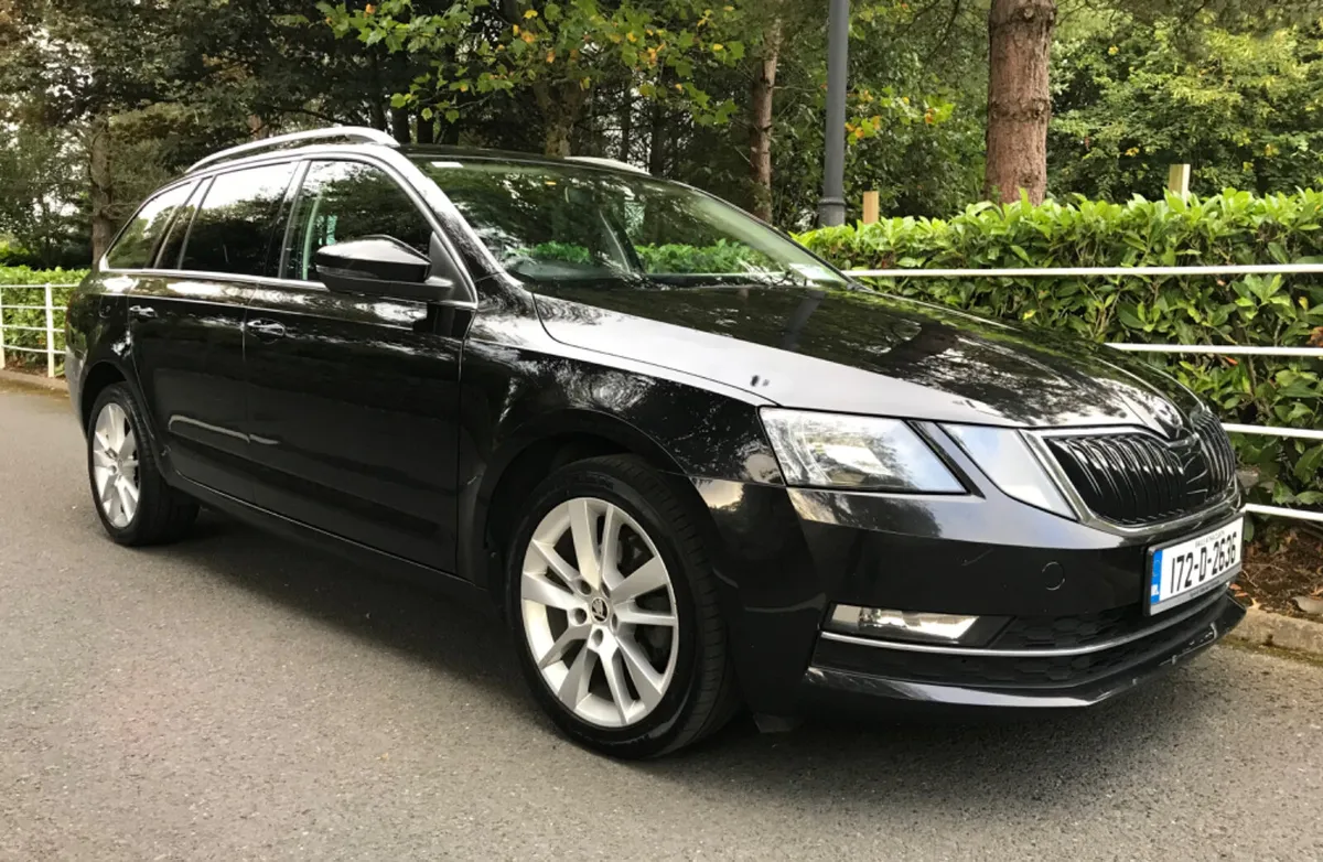 Skoda Octavia Estate STYLE 1.6TDI New Model - Image 4