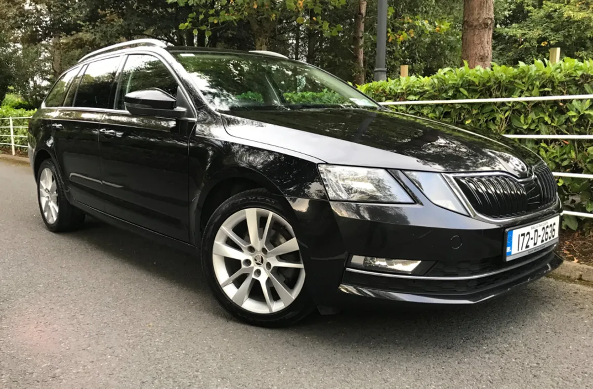 Skoda Octavia Estate STYLE 1.6TDI New Model - Image 3