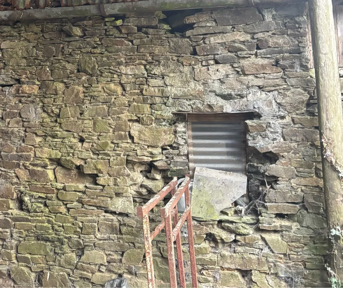 Old Building stone - Image 2