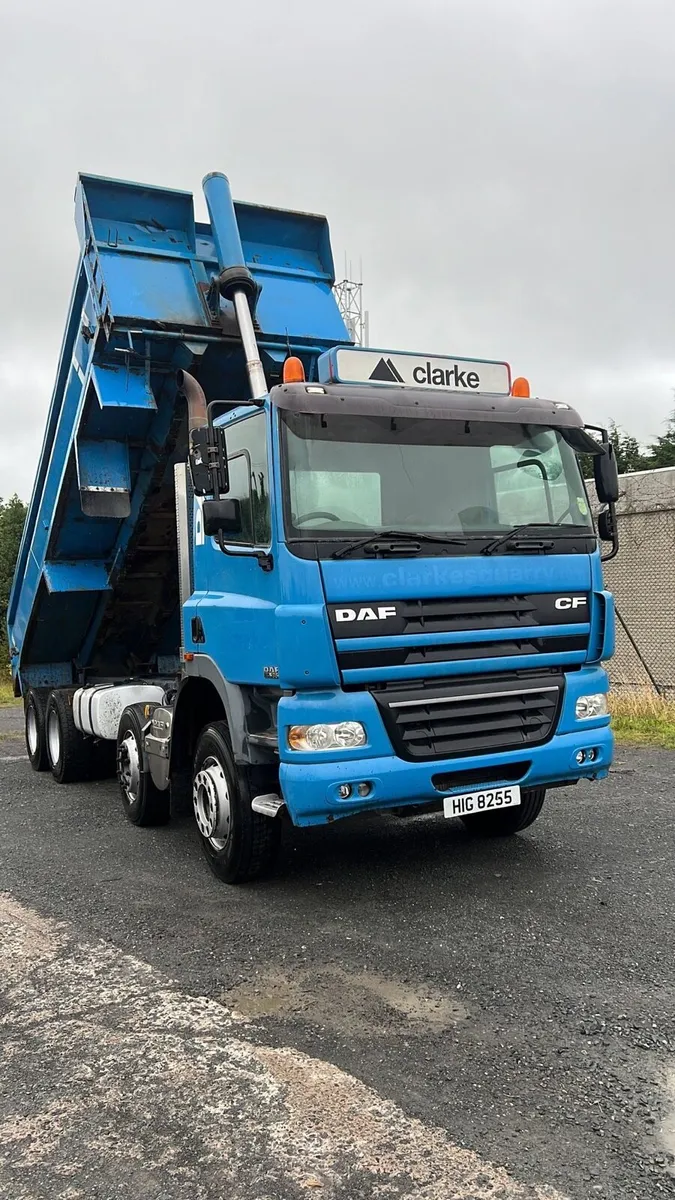 2009 DAF 85 360 8x4 Manual - Image 2