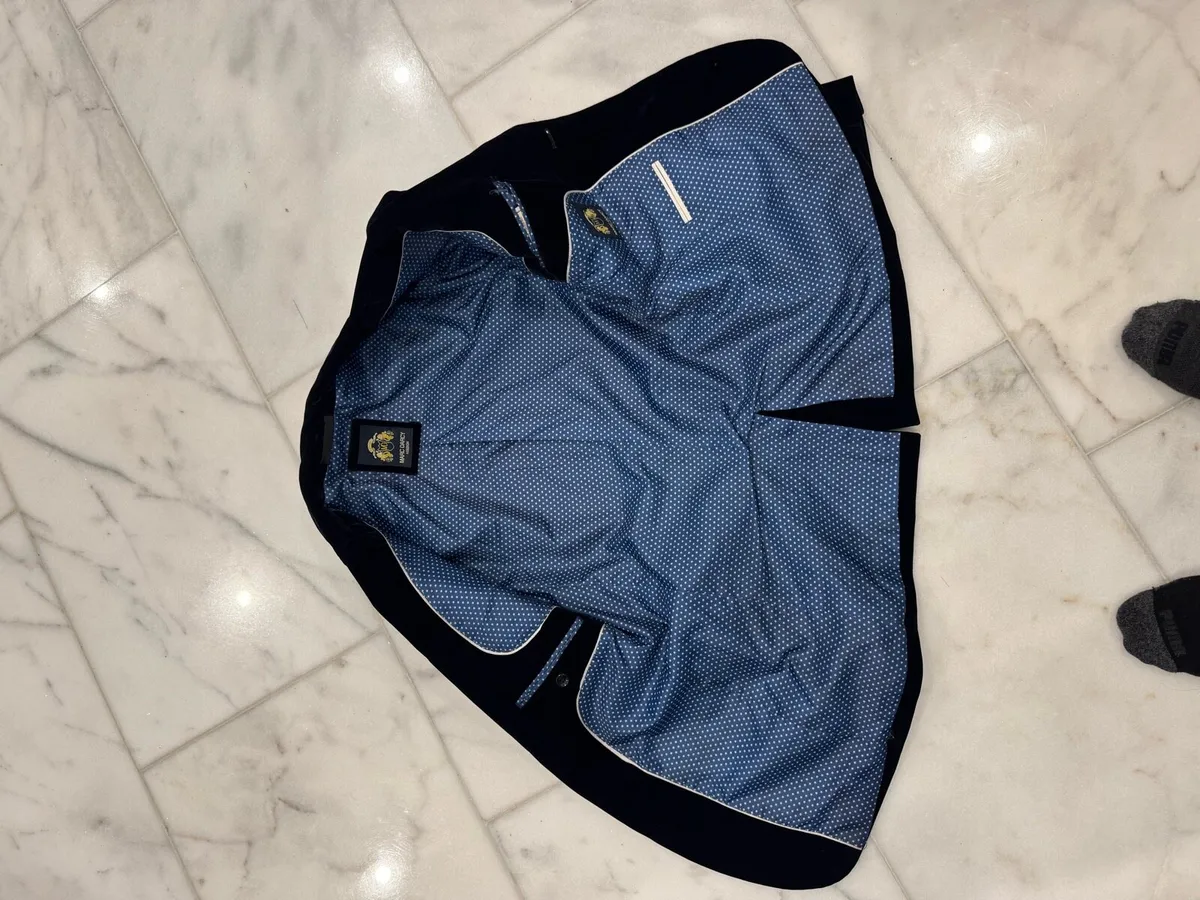 Crushed blue velvet jacket - Image 3