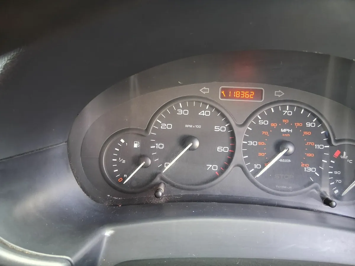 Peugeot Partner 2008 - Image 4