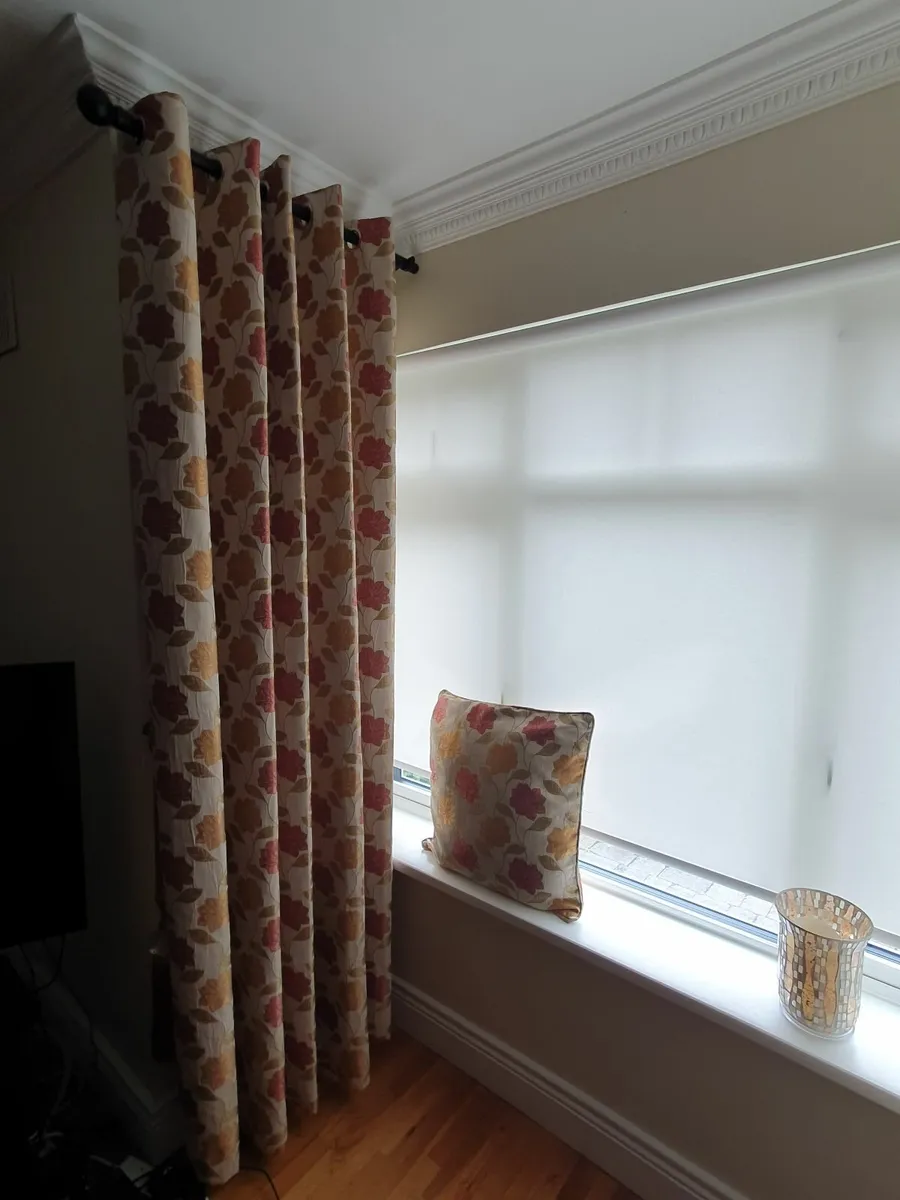 Curtains/cushion covers/tie backs - Image 1