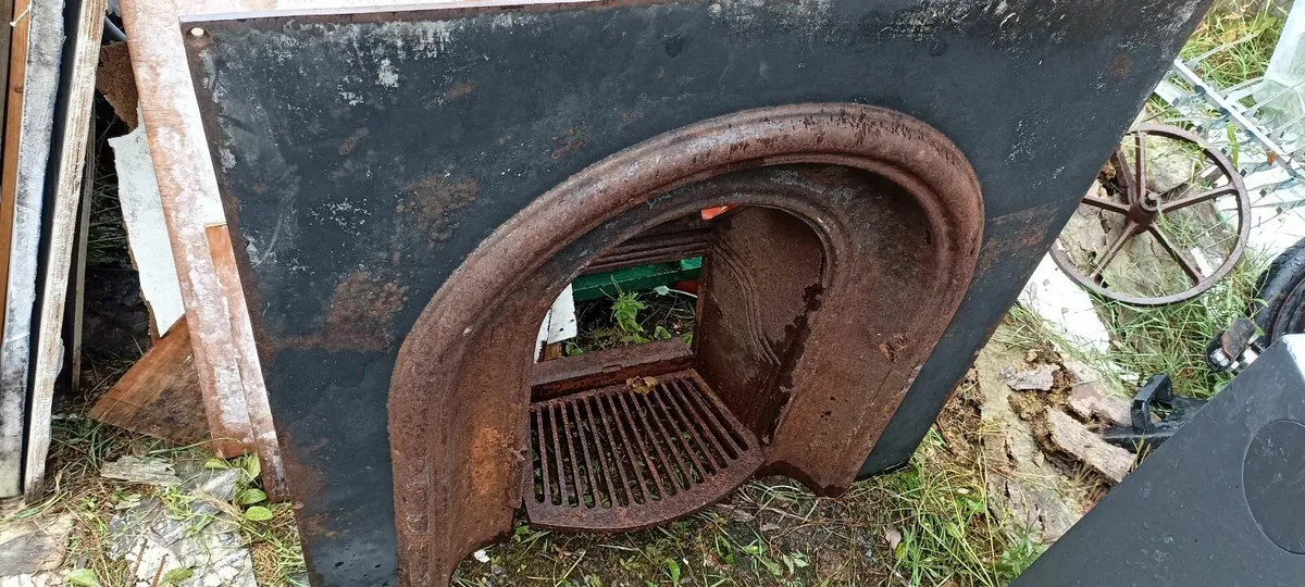 Cast Iron Insert - Image 4