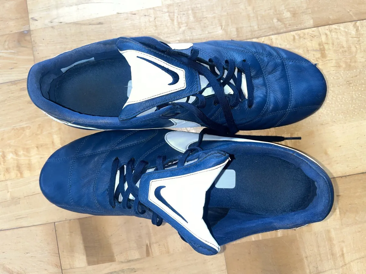 Football boots - Image 4