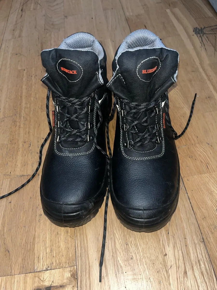 Safety boots - Image 2