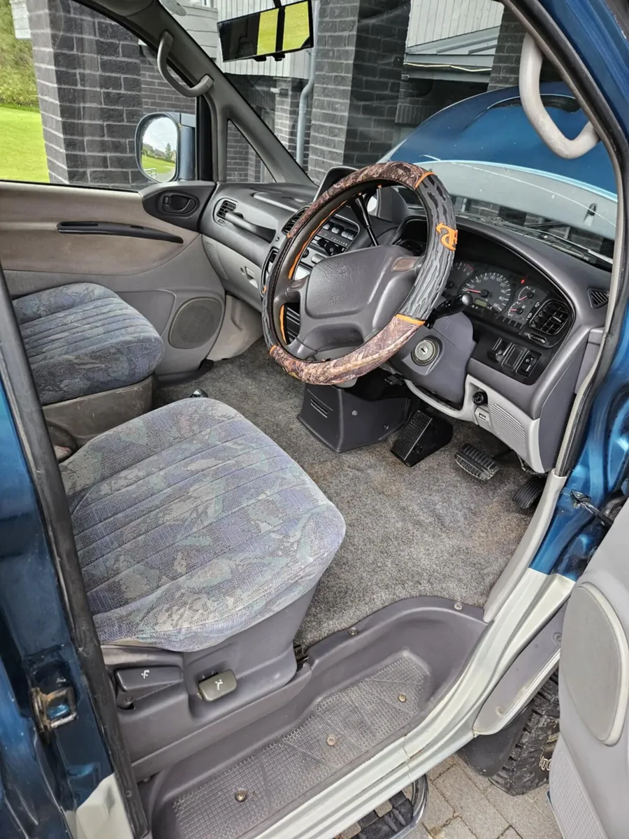 Mitsubishi Delica - Image 4
