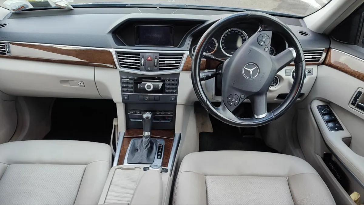 Mercedes-Benz E-Class 2010 NCT 03.26 - Image 3