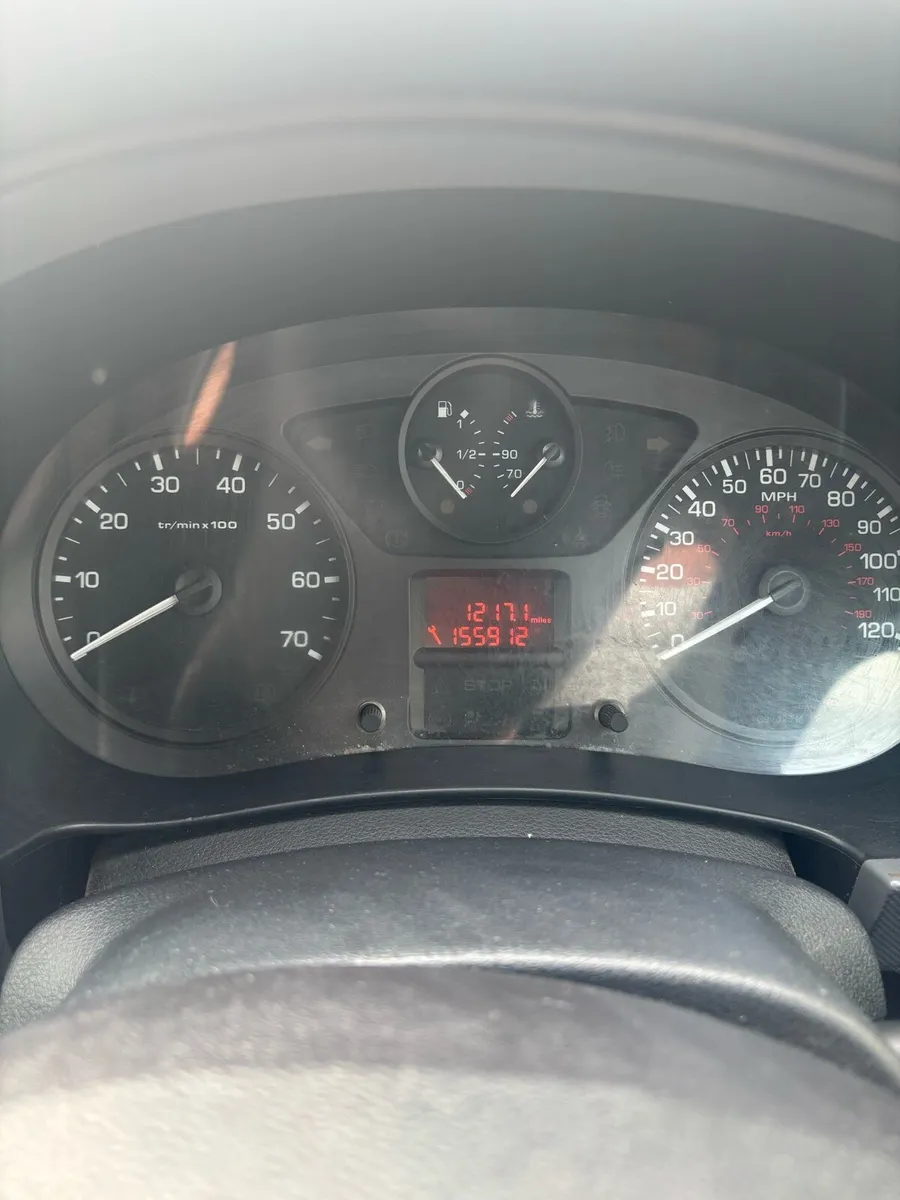 12 Citreon Berlingo 3 Seater - Image 3