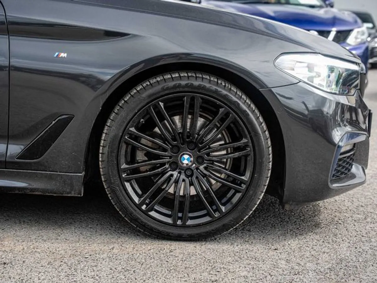BMW 5 Series 520D M Sport - Image 3