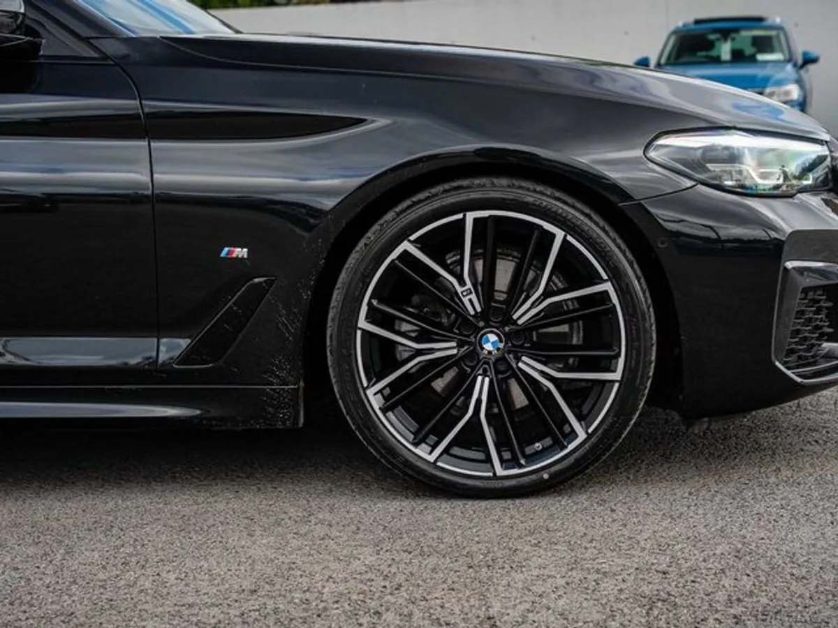 BMW 5 Series 520D M Sport - Image 3