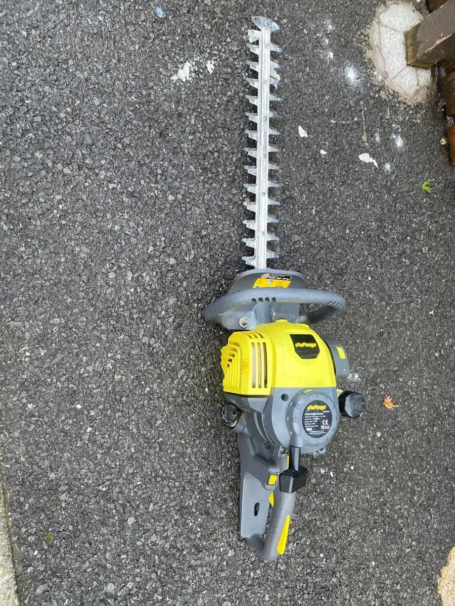 Hedge trimmer - Image 1