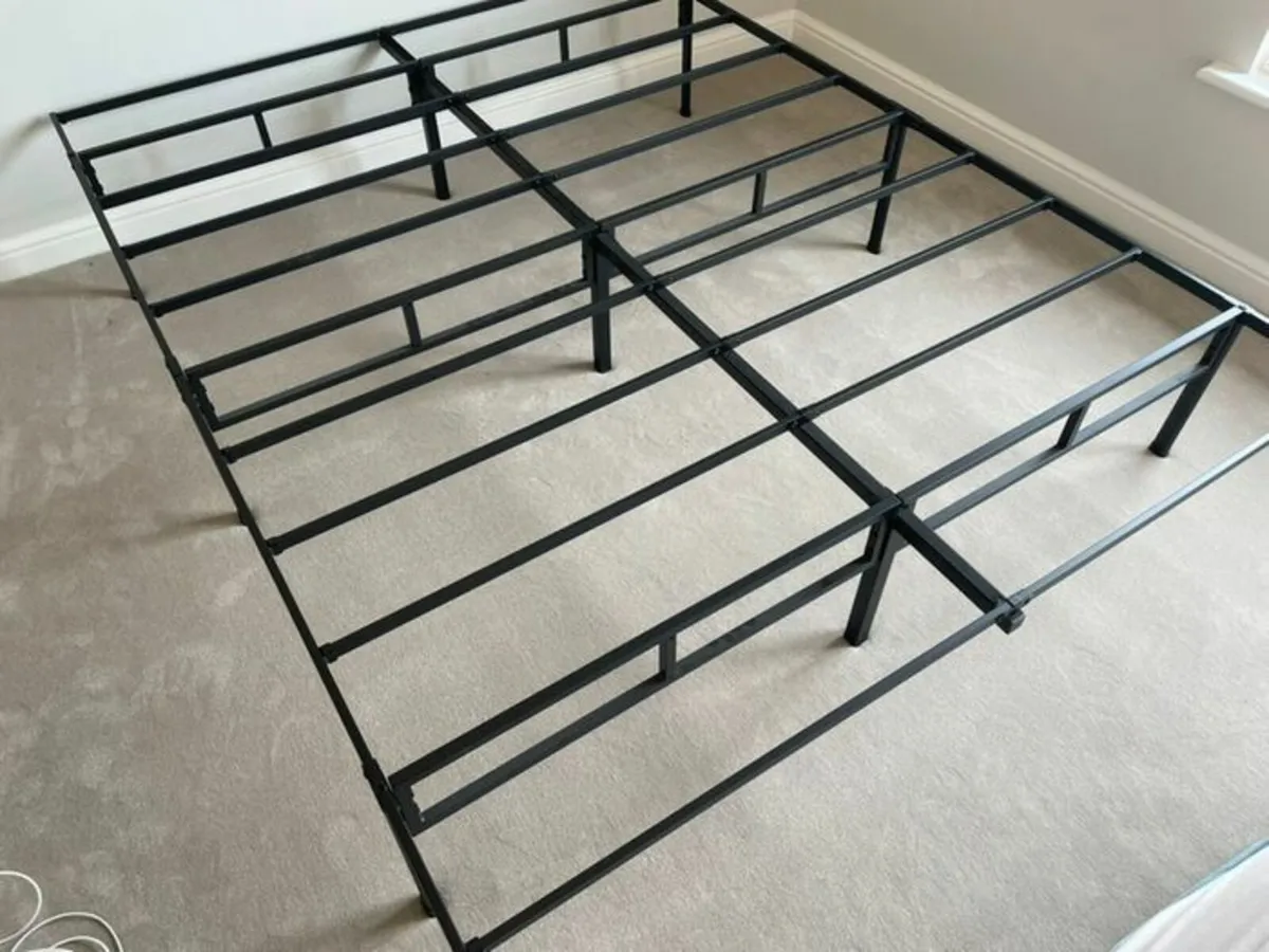 Bed frame 150x200 cm - Image 1
