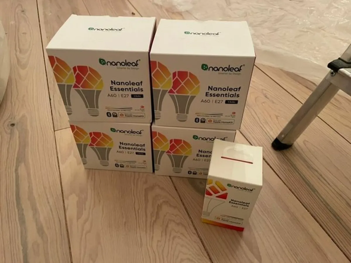 Nanoleaf A60 E27 bulbs