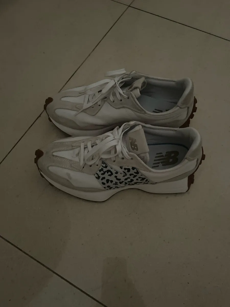 New Balance Trainers - Image 1