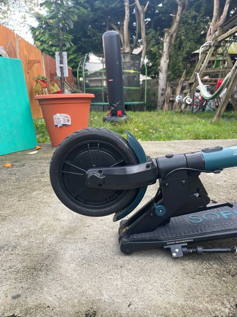 Electric Scooter - Image 3