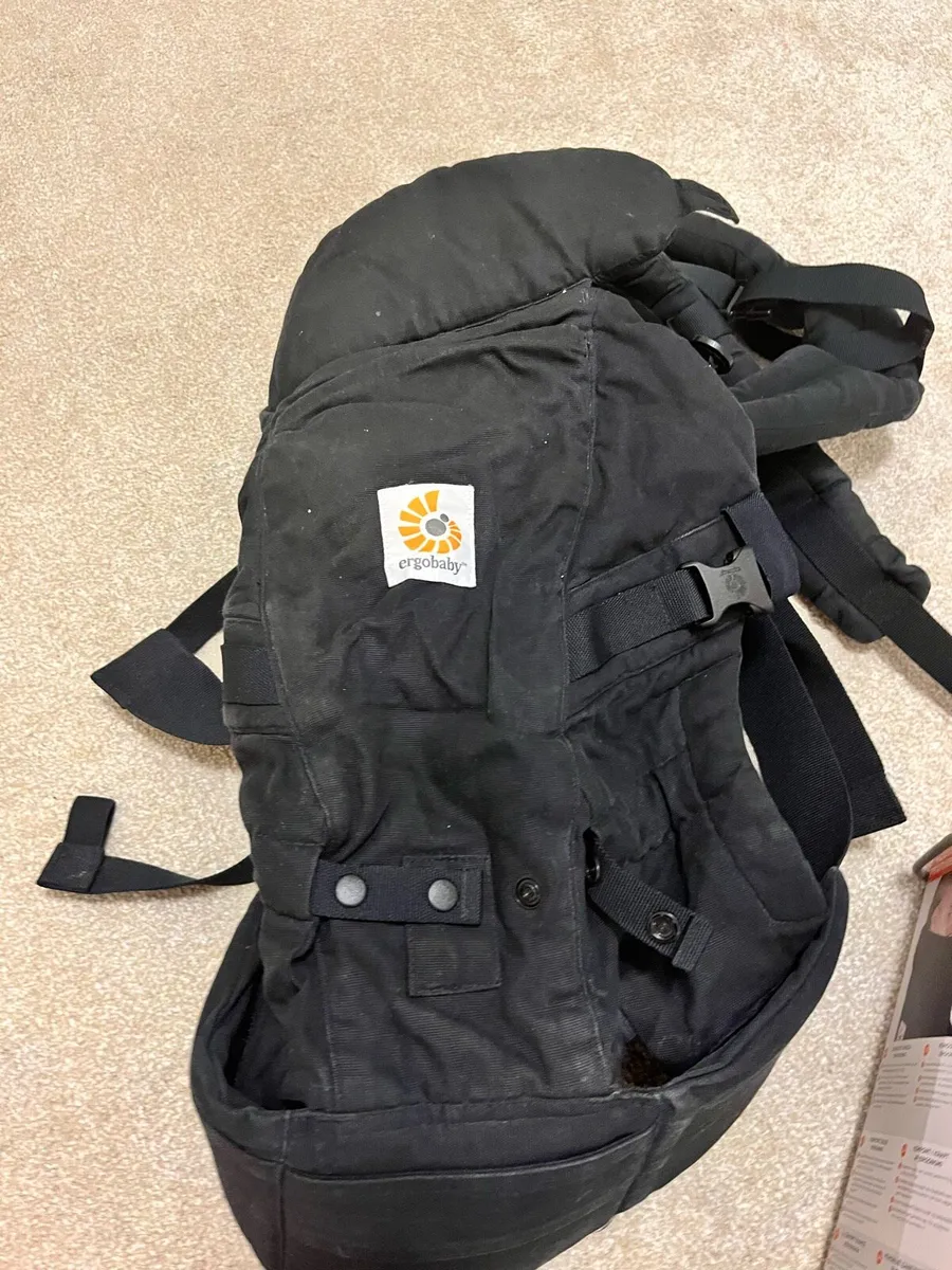 Ergobaby 3-Position Carrier – Like New! - Image 2