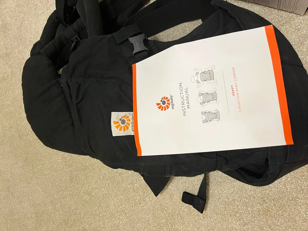 Ergobaby 3-Position Carrier – Like New! - Image 3