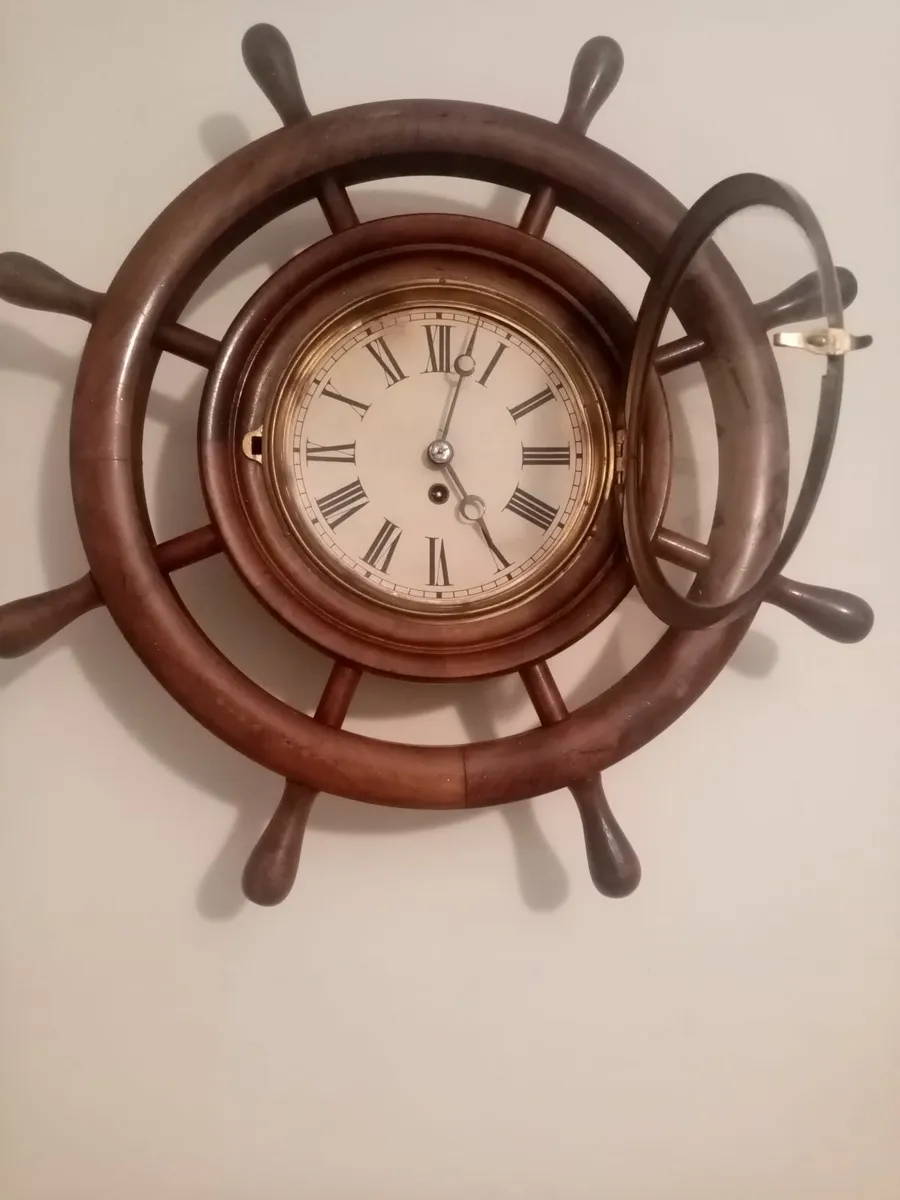 Ships wheel Clock - Image 1