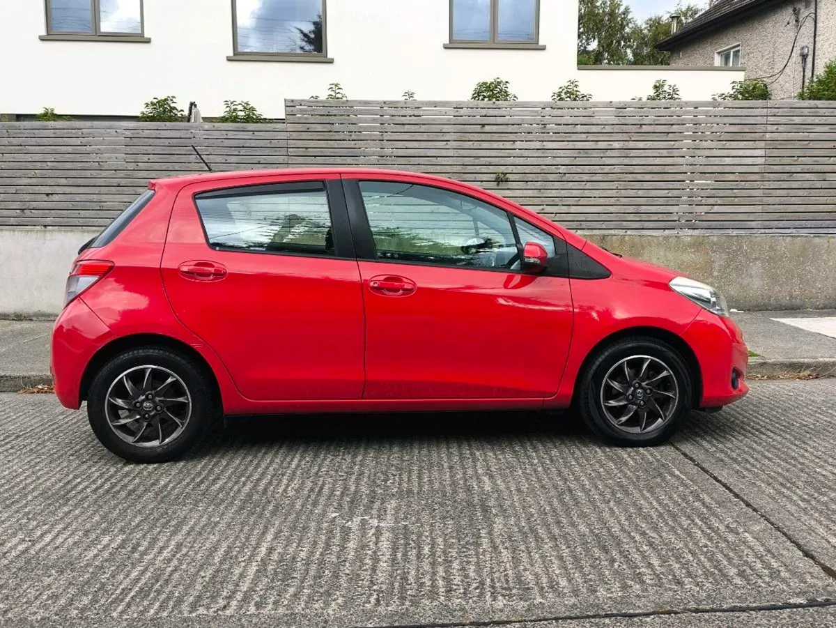 2013 YARIS SPORT NCT 01/2026 TAX 10/2025 - Image 3