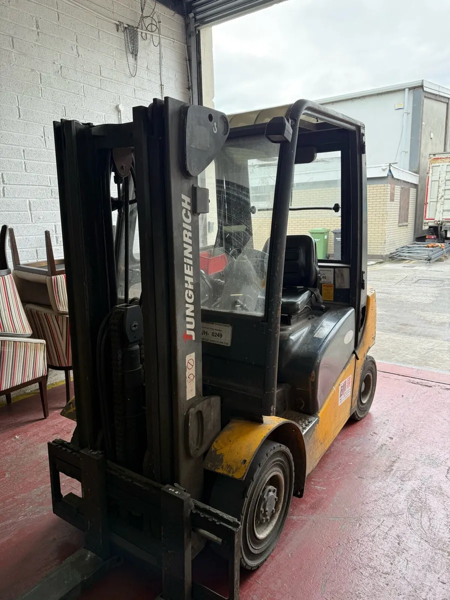 Forklift