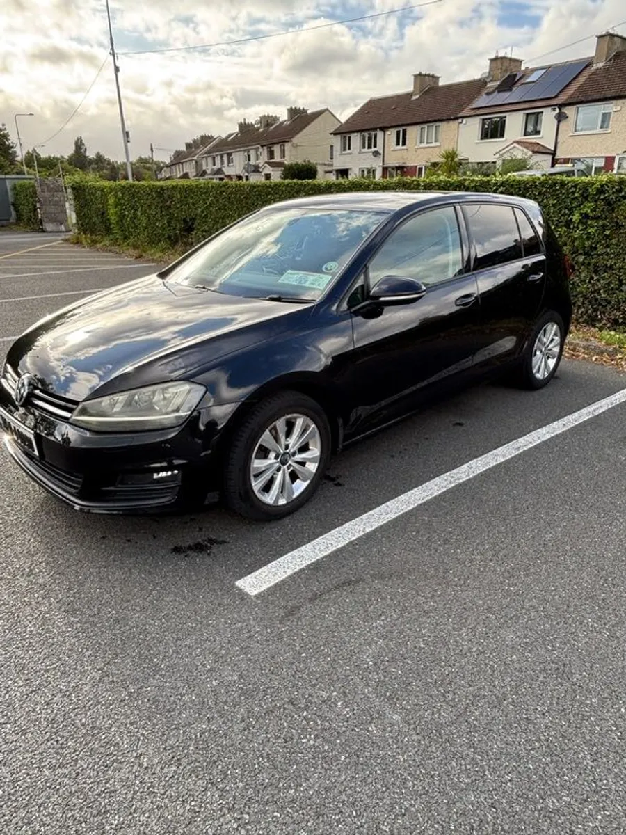 2014 Volkswagen Golf - Image 3