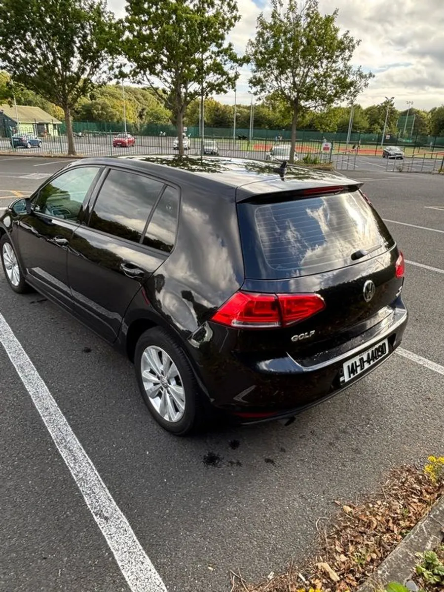 2014 Volkswagen Golf - Image 4