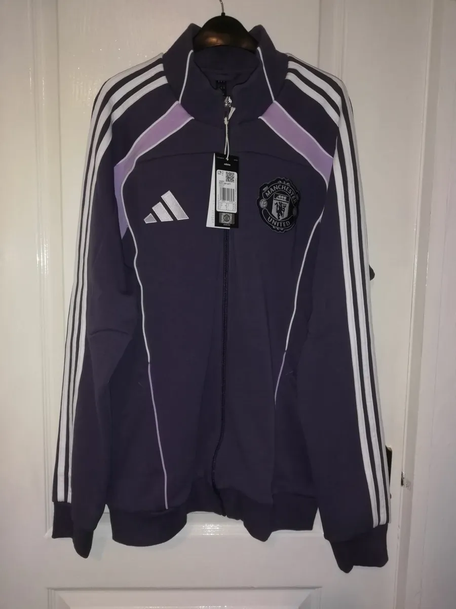 Manchester United Tracksuit Jacket - Image 1