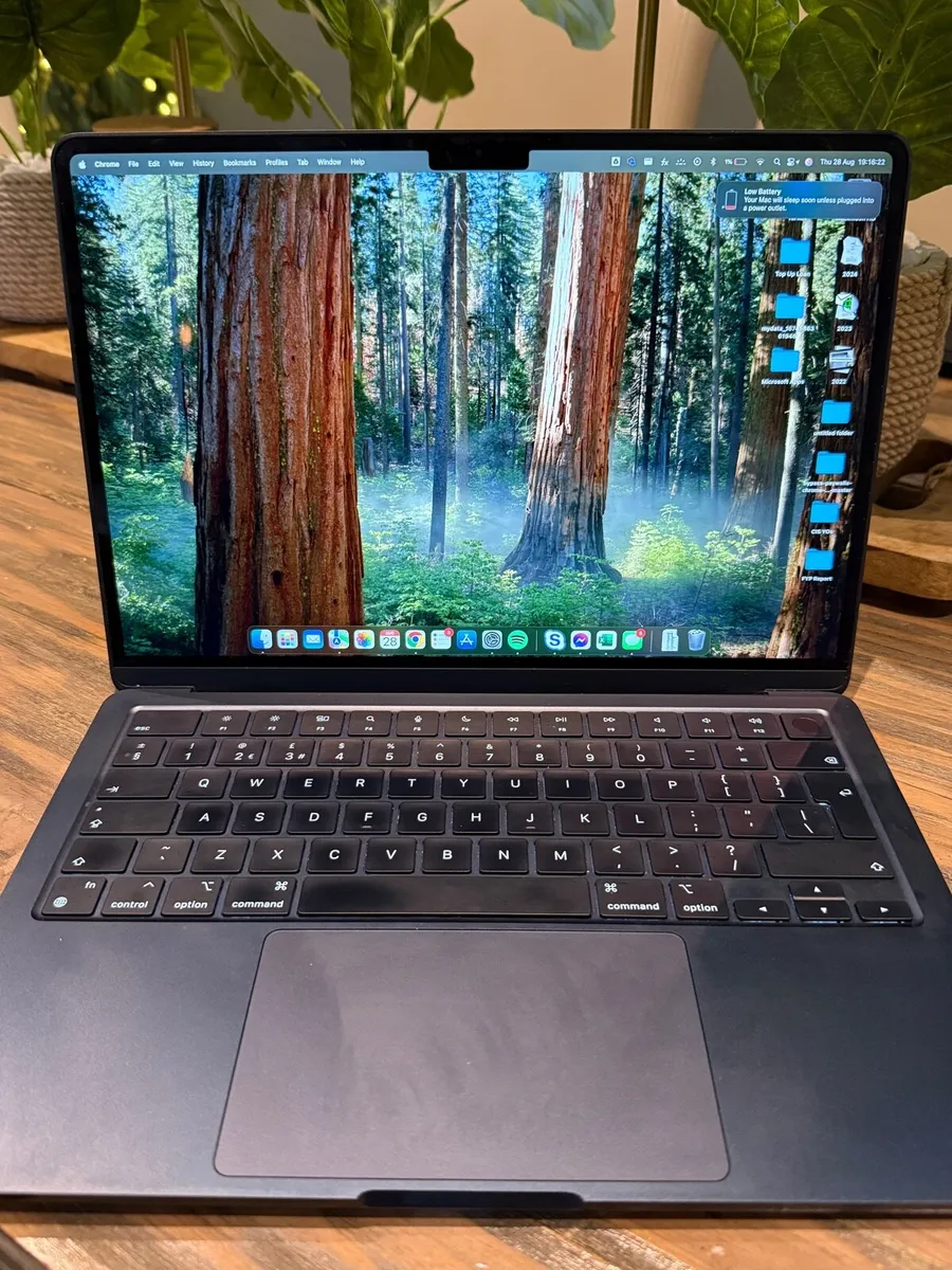 MacBook Air M2 (2022) Midnight 8GB/256GB - Image 2
