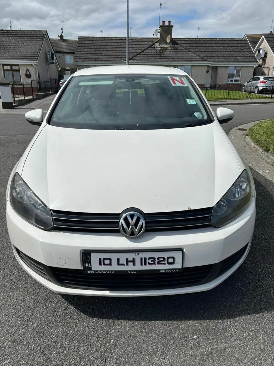 Volkswagen Golf 2010 - Image 1